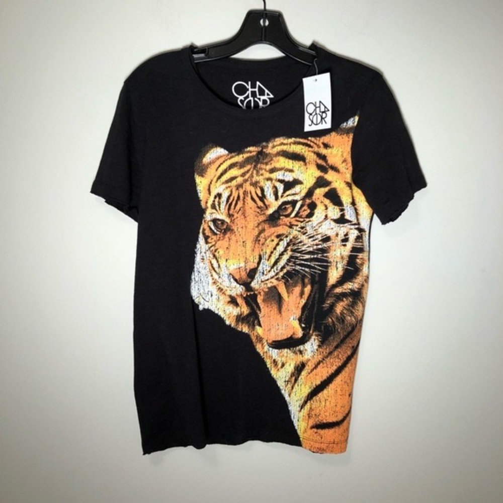 CHASER Black Tiger Graphic Short Sleeves Shirt
